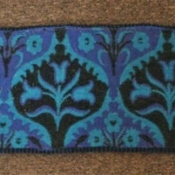 Antique Hand Woven Wool Table Runner Mantle Scarf - Picture 2 of 7